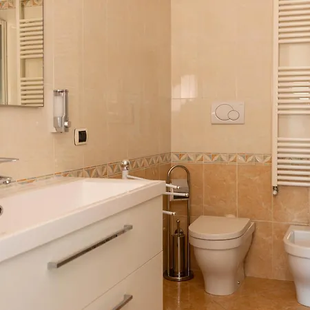Apartamento Lungonera Panorama *