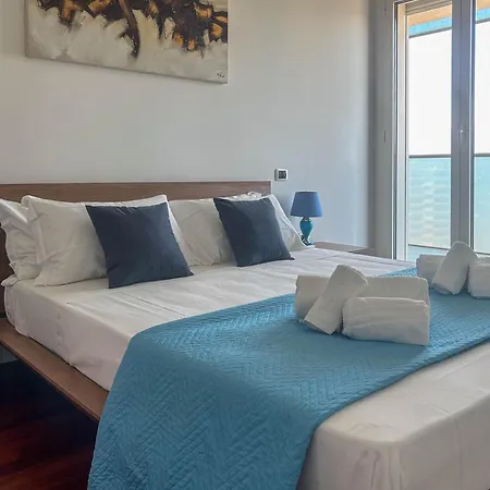 Lungonera Panorama Apartment